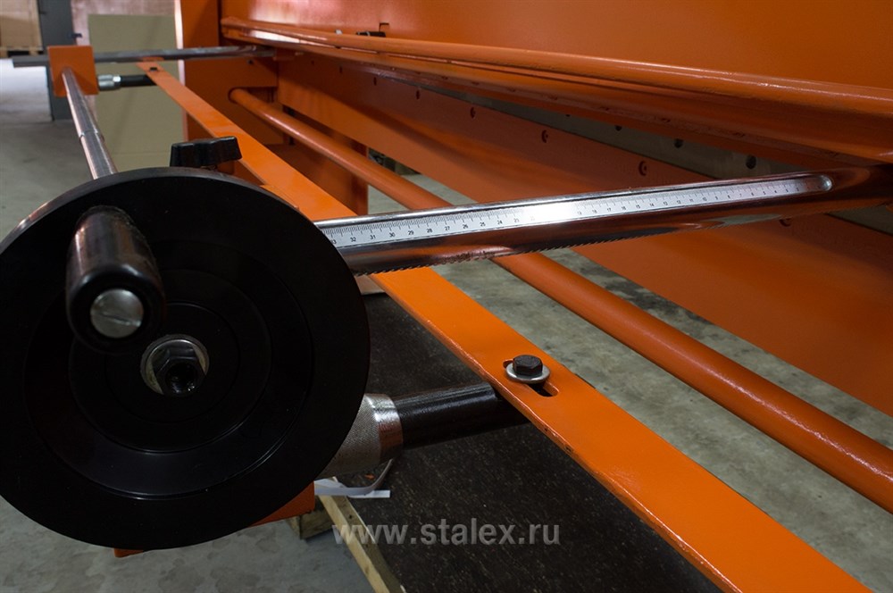 Фото 30 - Гильотина ручная STALEX Q01-1,5х1500.
