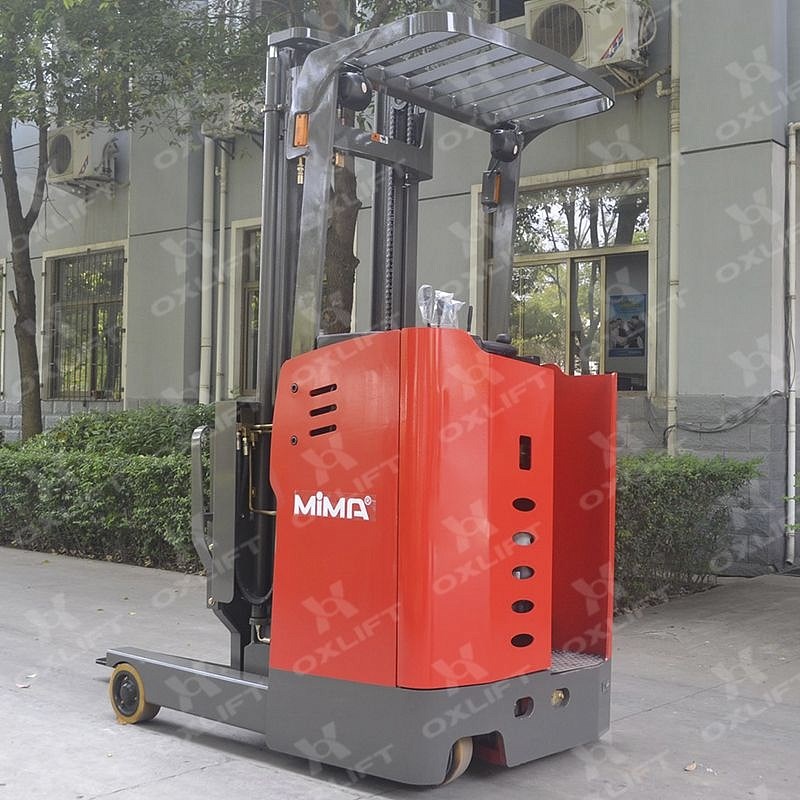 Фото 35 - Ричтраки с кабиной стоя MF15-35 OXLIFT.